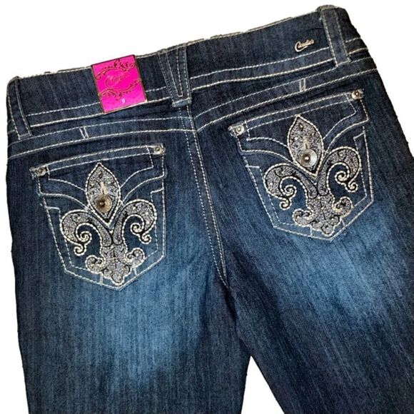 Candie’s Jeans with Embroidery and Bling Detail in Dark Blue Women’s 9 (Jr) - Picture 2 of 11